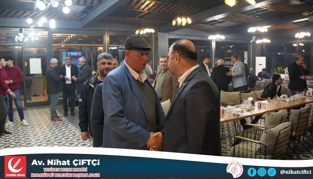 Bugün iftarımızı Karaköprü’ye emek veren muhtarlarımız ile birlikte açtık. Hamd olsun dostlar meclisindeyiz, birlik ve beraberliğimiz daim olsun.

Bizim Belediyecilik anlayışımızda; ortak akıl var, #YenidenRefahPartisi olarak önceliğimiz hiç kimseyi ayrıştırmadan tek vücut olarak