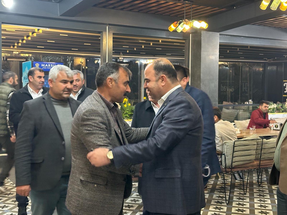 Ayrıca iftar programına katılım sağlayan Yeniden Refah Partisi Karaköprü Meclis Üyesi adaylarımıza da teşekkü ediyorum.