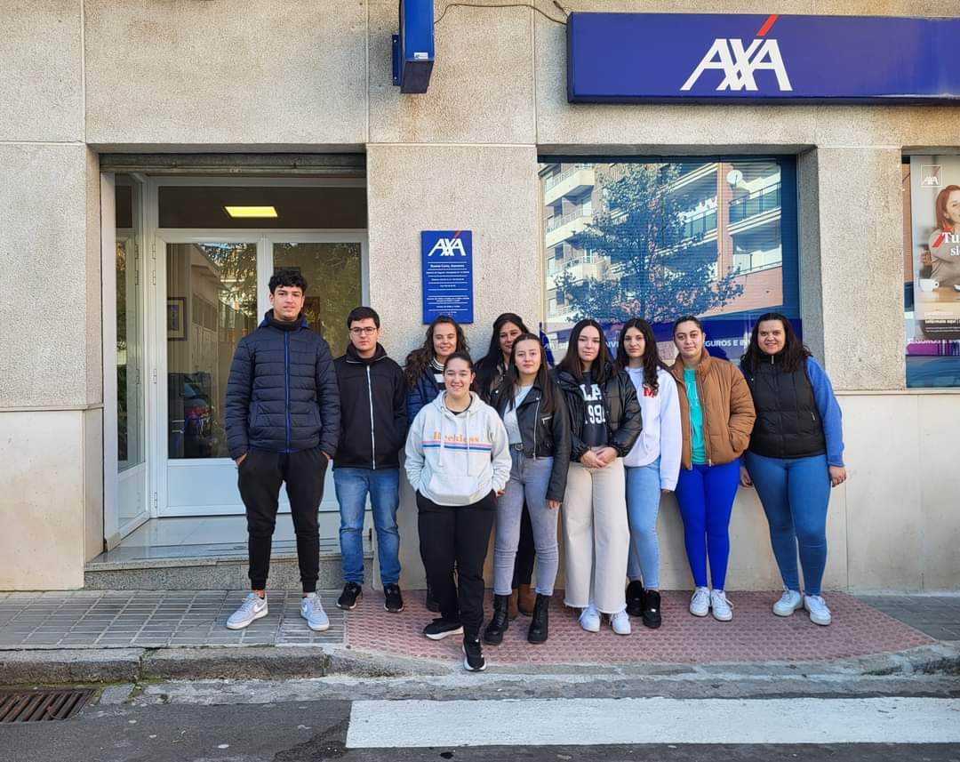 SAFAAlcala's tweet image. #FORMACIÓNCOMPLEMENTARIA #EnFPSAFA‼️

#GAD ha visitado #GestoríaRuanoCano #SAE les han explicado los trámites a realizar así como seguros y cómo se trabaja 👩‍💻

#VivirPorAmor ❤️ #YoConSAFA
#MásEnLasObrasQueEnLasPalabras 
#PorqueNosConfíasLoMásImportante @fundacionsafa @Educsi 🥰