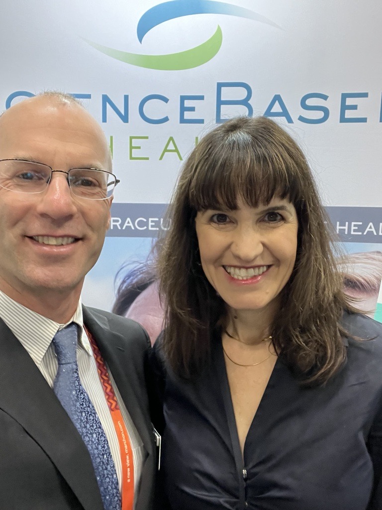 We’re having a great time at VEE 2024! Stop by Booth F2552 to hear how leading dry eye experts, such as Dr. Melissa Barnett, incorporate HydroEye® into their practices.