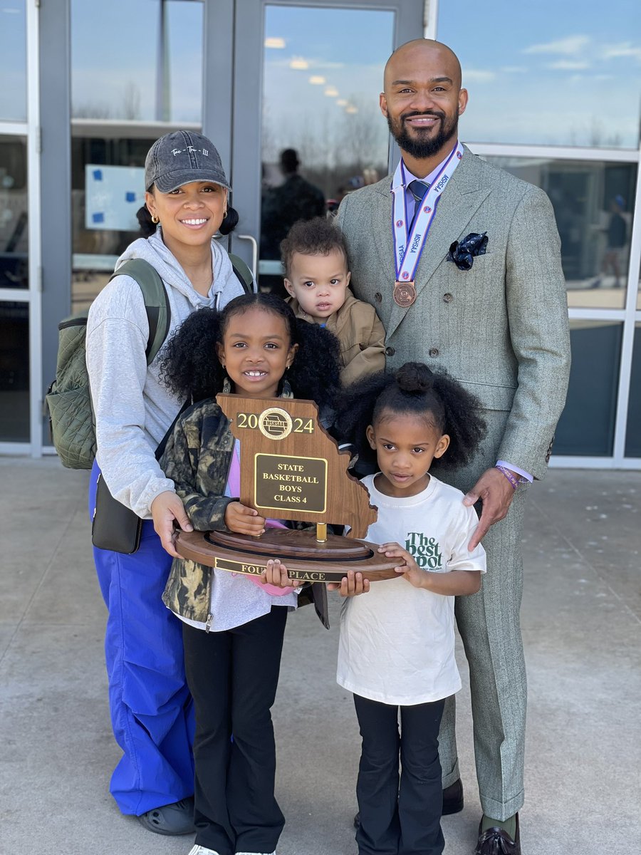 Didn’t end the way we wanted today but my boys are CHAMPIONS none the less! Super proud of the entire program and can’t wait to see what the future brings for our Seniors that are leaving and the returners pushing the program forward! 

#MightyBlueEagles🦅
#WeFlyTogether🦅
