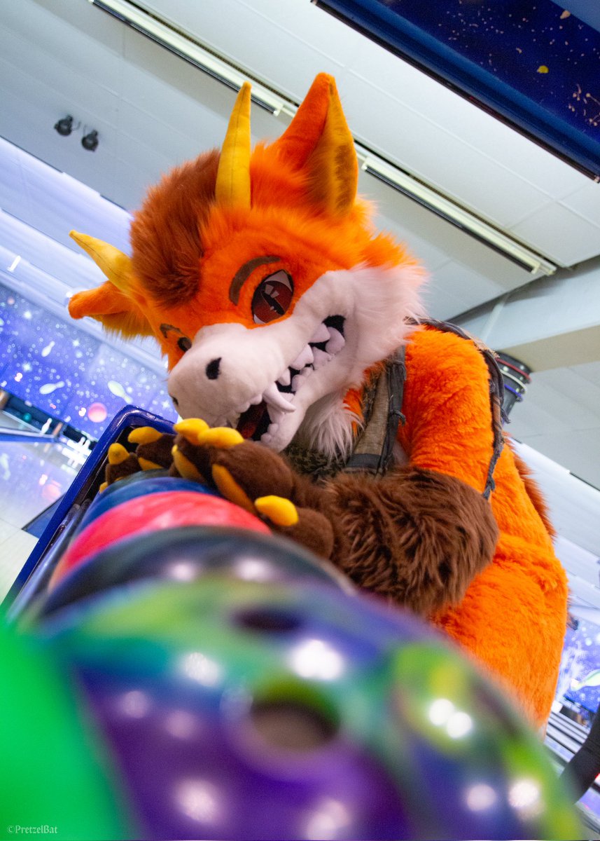 Reddo Nagare (@reddonagare) on Twitter photo Which of you shining beauties will I take with me?
And then accelerate with the speed of light >:3
Furmeet Ingolstadt
📸 @_PretzelBat
🪡 <a href="/FurNEkkoCr/">FurNEkko Creations ⸸ NEkko</a> Which of you shining beauties will I take with me?
And then accelerate with the speed of light >:3
Furmeet Ingolstadt
📸 @_PretzelBat
🪡 <a href="/FurNEkkoCr/">FurNEkko Creations ⸸ NEkko</a>