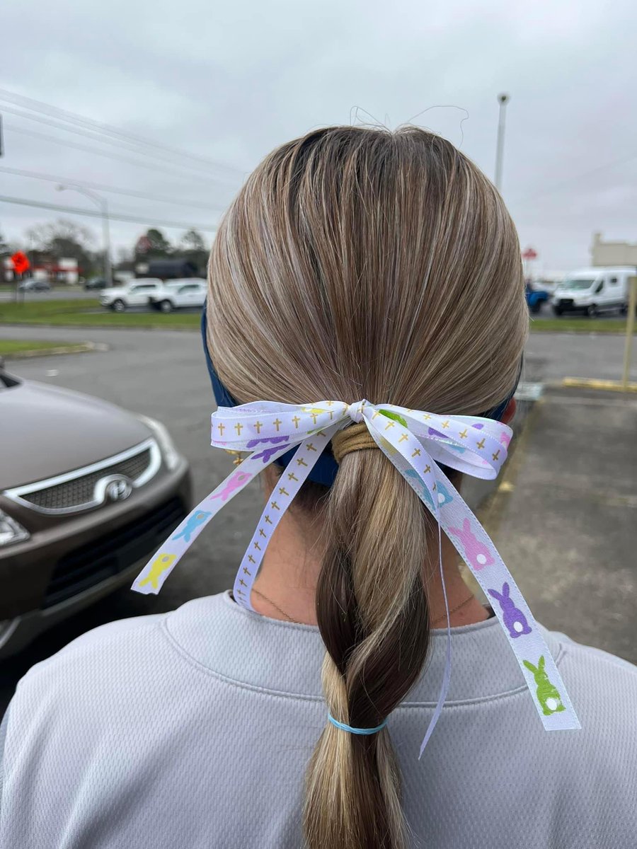 LydiaAnnWest1's tweet photo. Gameday!! Easter ribon today, HE IS RISEN!✝️🐣🩵 https://t.co/iymYE5IkLl