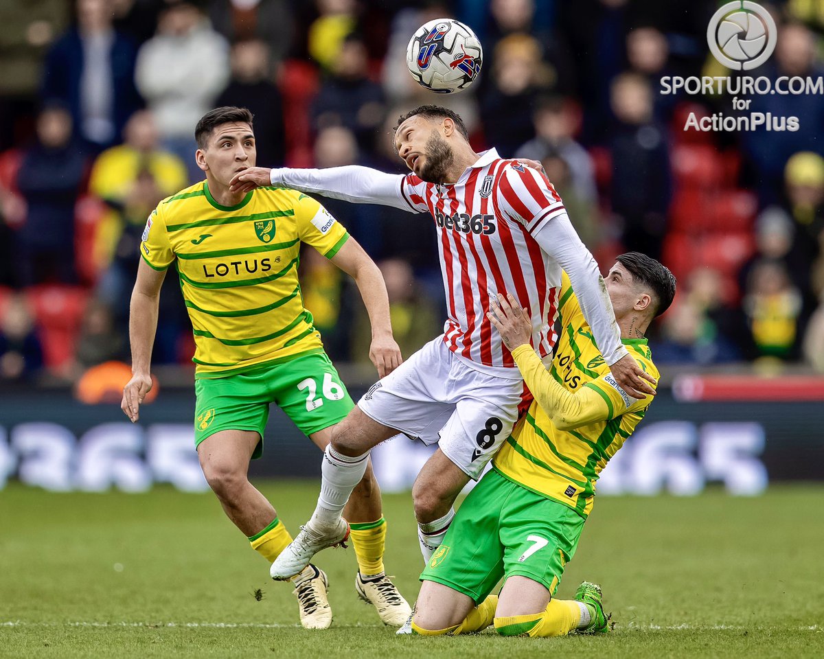 TODAY: @NorwichCityFC comfortably beat relegation-threatened @stokecity 3-0 at the bet365 Stadium to boost their @SkyBetChamp play-off chances #football #soccer #futball #futbol #championship #efl #stoke #stokecity #thepotters #norwich #norwichcity #thecanaries #sportsphotography