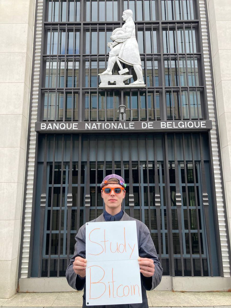 It’s #SaturdayForSatoshi and today I’m in Brussels raising #Bitcoin awareness in front of the Belgian National Bank. I was joined by members of the local community. The experiment to distribute infinite rights to consume on a finite amount of resources has to end ASAP.