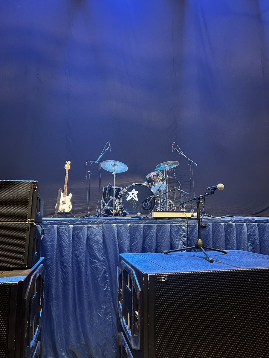 prettyinmbv's tweet image. there’s just something about us always winning idk #Yasssss