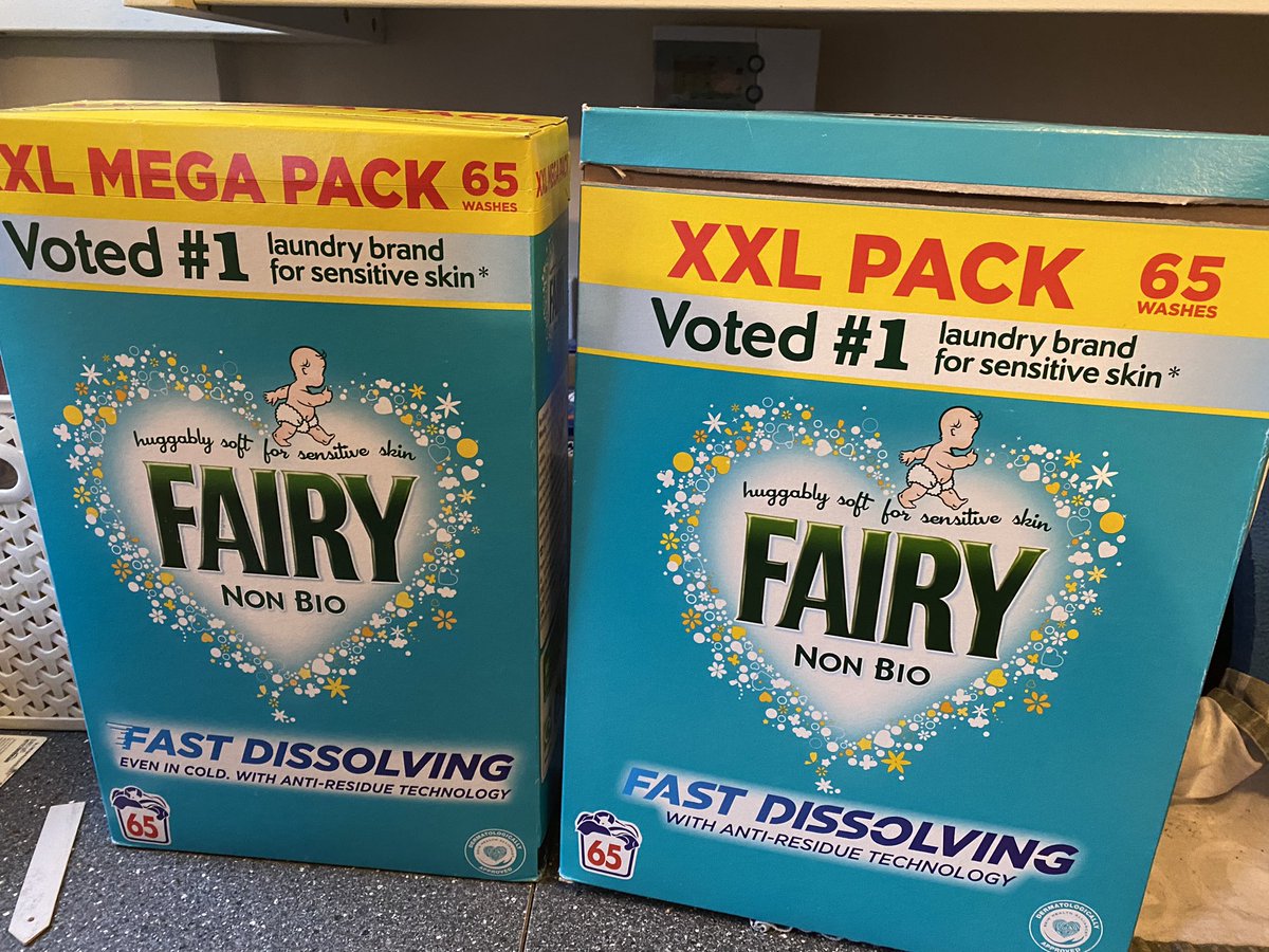 On the face of it both boxes of Fairy Snow from @ProcterGamble look pretty much the same. Both XXL and do 65 washes. But let’s look a little closer 1/