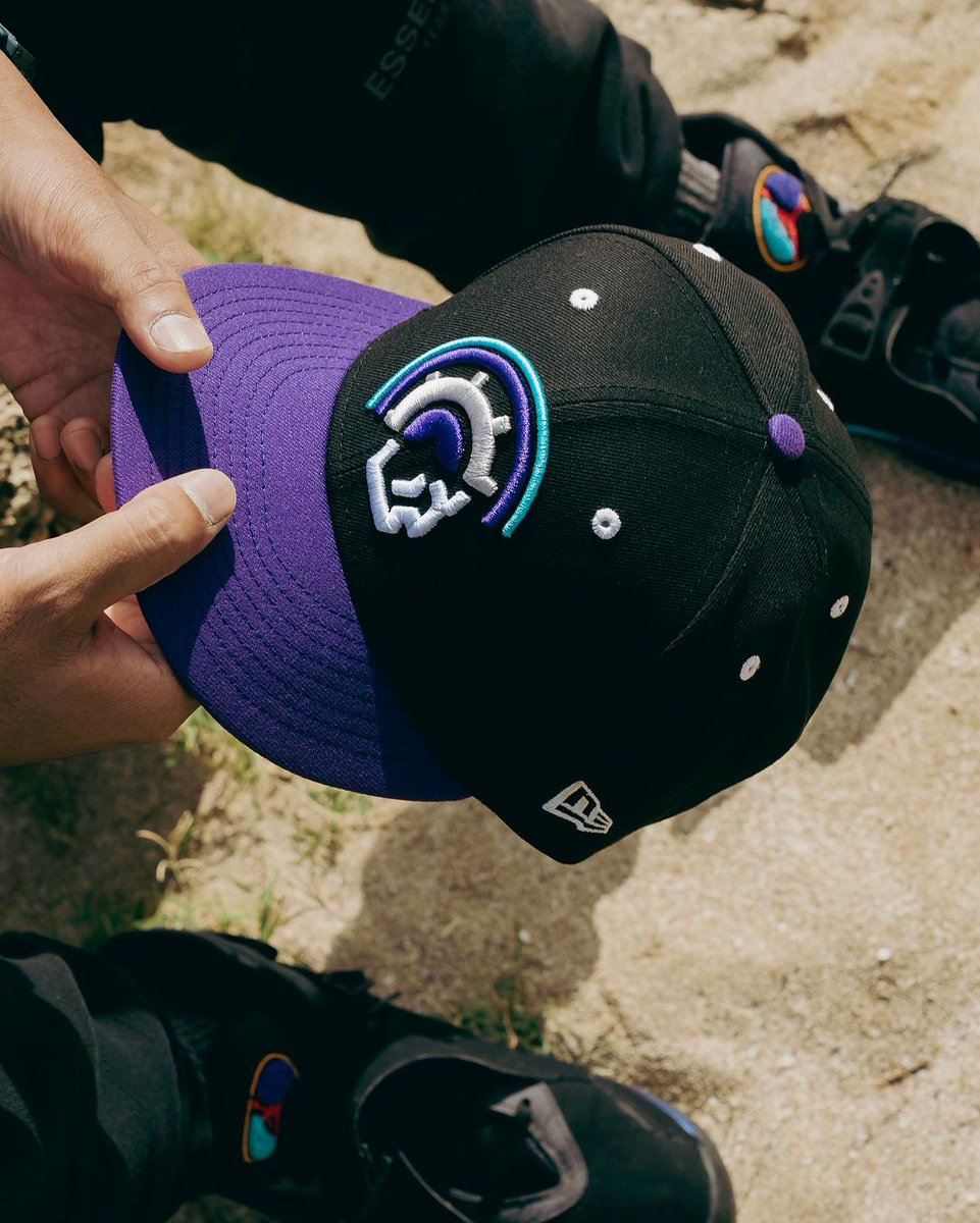 FITTED's tweet photo. 9FIFTY VANGUARD - BLACK / PURPLE
OVERSIZED NATIVE TEE - WASHED BLACK

Available now.

https://t.co/iudITa7Nx6 https://t.co/aShGG6PE79