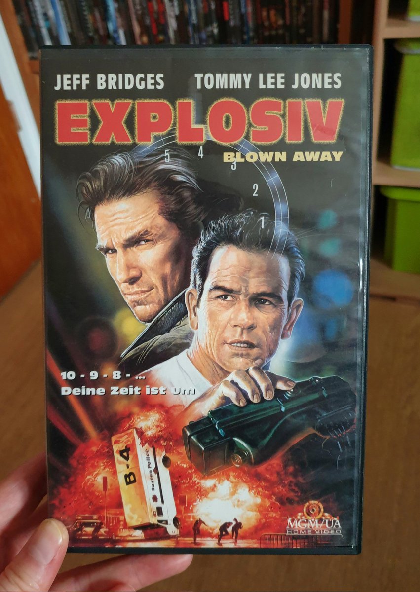 #BlownAway from 1994 (directed by Stephen Hopkins) is one of the greatest and most exciting thriller / action movies ever made.
#JeffBridges #TommyLeeJones #ForestWhitaker #LIoydBridges #SuzyAmis