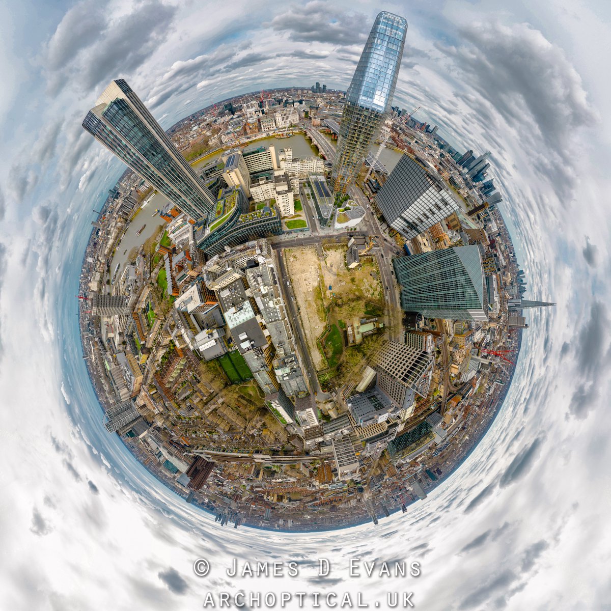 Planet London #flickr #london, #architecture, #aerialphotography, #miniplanet, #blackfriars, #southbank, #photography flic.kr/p/2pDHNFi