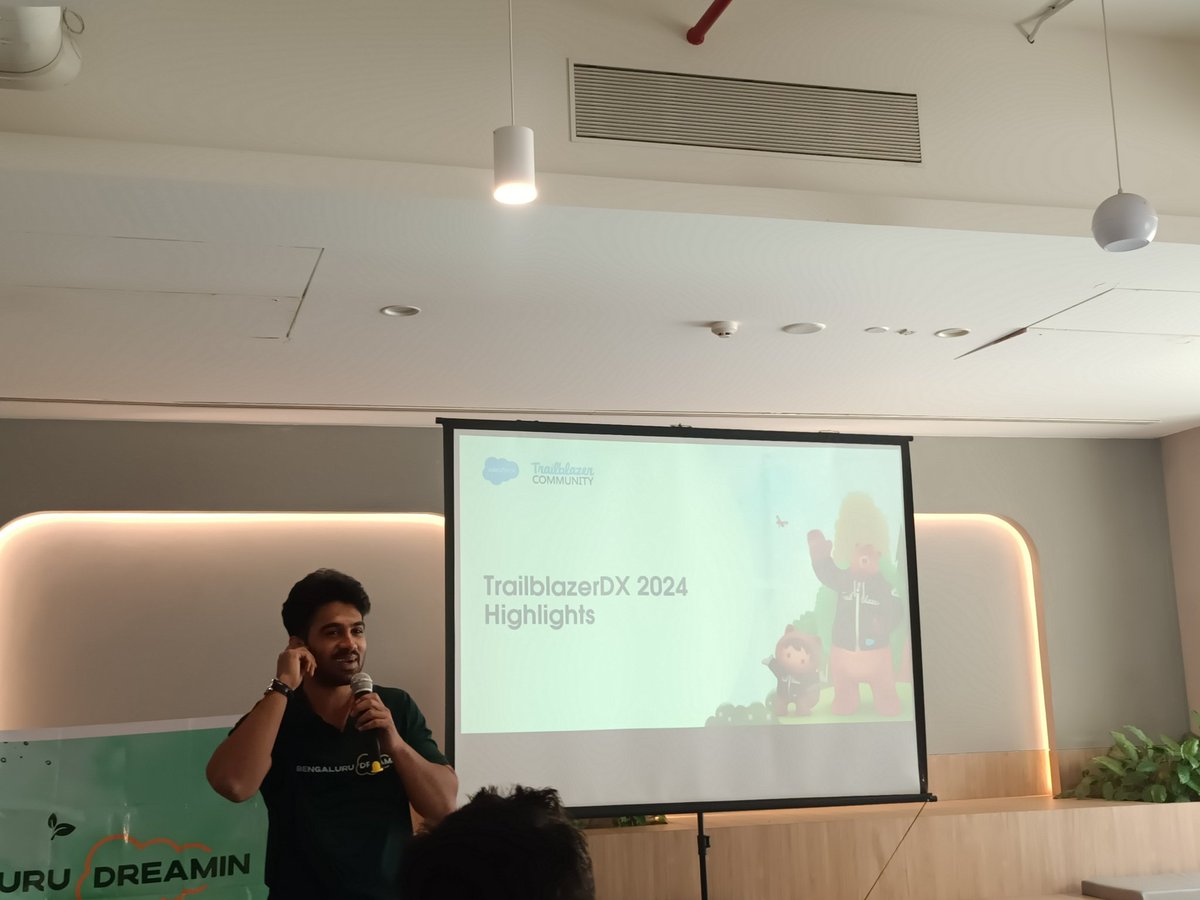 Nishith_Savla's tweet image. Attending the Bengaluru Dreaming Roadshow organized by @SFDC_Mumbai and @BnglrDreamin.
Good to know about the updates and announcements of Salesforce from @AkshayVasu_sfdc. Feels good exploring a new domain.
#sfdc #bengalurudreamin