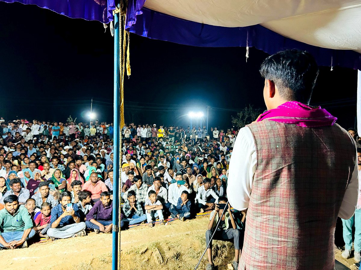 गलियाकोट में रात्रिकालीन क्रिकेट प्रतियोगिता का शुभारंभ। 🙏☘️