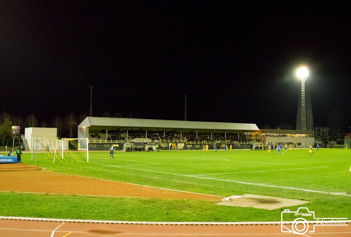 stadionautist's tweet photo. Burgemeester Thienpontstadion
KSV Oudenaarde

#groundhopping #burgemeesterthienpontstadion #ground #stadion #rondevanvlaanderen #vlaanderensmooiste #dehoogmis #hoogmis #oudenaarde #vlaanderen #flanders #flandersclassics #classics #klassieker #wielerklassieker #wielrennen https://t.co/xKlHvnL6dr