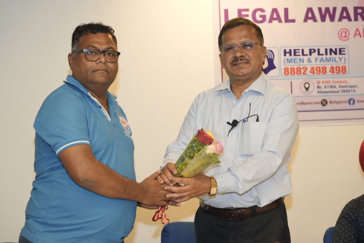 @vaastavngo's President Mr Chetanji inaugurated #SamantaFoundation's '#LegalWorkshop' @AMA, Ahmedabad & interacted with #SamantaFoundation Volunteers on Misuse of #GenderBiasedLaws & other legal issues. #JusticeForMen #BeWarrior #FalseCases #MisandryFree @vaastavngo @sifgujarat