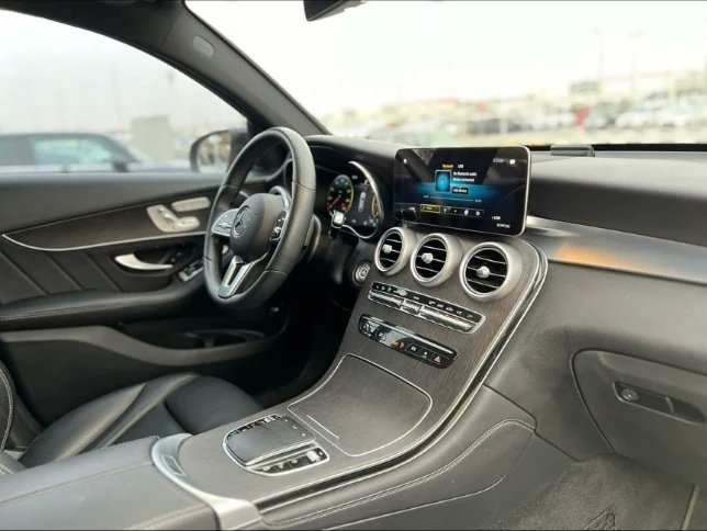 #RwoT 🚘 Mercedes GLC300 Coupe 2020 🪙55,000$ Negotiable (Tax Exclusive) 🇦🇪⛴️🇷🇼 🫴🏽Get Yours Shipped Today @wego_ryde 💫 📩DM for more!