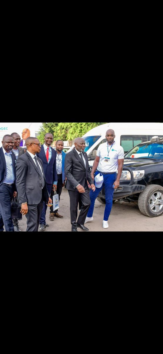 ErickEdiho's tweet photo. Joyeux anniversaire 🎂#Mr L''ADM @RemyBongungu q mes vœux les plus sincères vous apportent le bonheur.
Botama elamu #Mokonzi. https://t.co/4D3VRAr3Wd