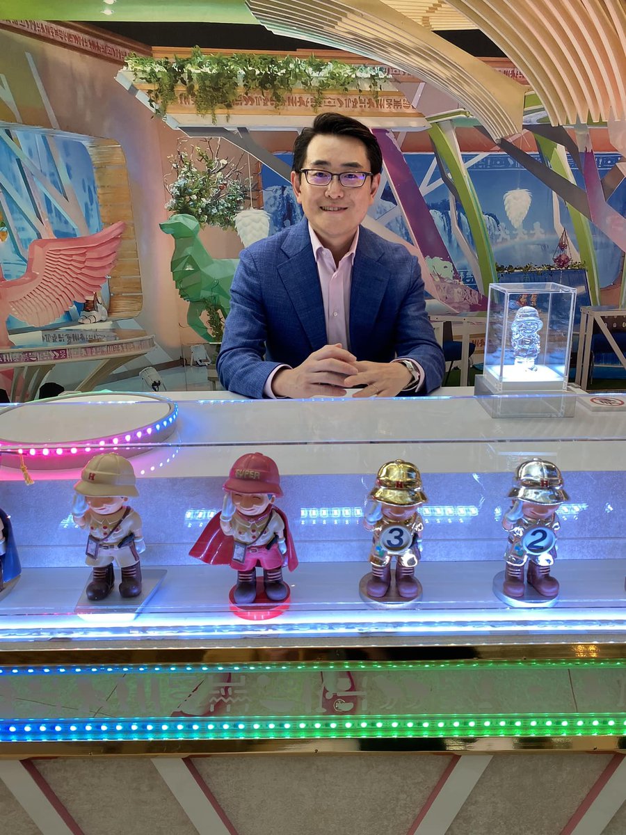 小路直 (SUNAO SHOJI) (Urologist) (@sunao_prostate) on Twitter photo 〝世界ふしぎ発見”を観て、子供の頃から、いつか世界へ向けて仕事をしたいな、と夢と希望を持たせていただきました。38年目での最終回。寂しいですが、これからは自分よりも更に若い人達が夢を持てるように頑張っていきたいと思います。ふしぎ発見!
#世界ふしぎ発見 #TBS #最終回 〝世界ふしぎ発見”を観て、子供の頃から、いつか世界へ向けて仕事をしたいな、と夢と希望を持たせていただきました。38年目での最終回。寂しいですが、これからは自分よりも更に若い人達が夢を持てるように頑張っていきたいと思います。ふしぎ発見!
#世界ふしぎ発見 #TBS #最終回