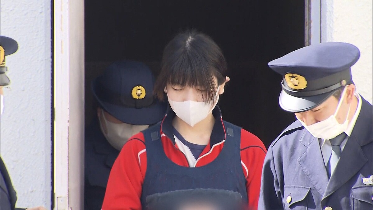 livedoornews's tweet photo. 【殺意否認】「女性の叫び声が…」交際相手を殺害しようとした疑いで21歳女を逮捕 千葉・船橋市
https://t.co/uoo7JAcByG

警察官が現場に駆けつけたところ、19歳男性が部屋で血を流して倒れているのが見つかった。女は、男性の背中や右肩を包丁で刺した疑い。男性は、命に別条はないという。 https://t.co/GSTdaEQhmB