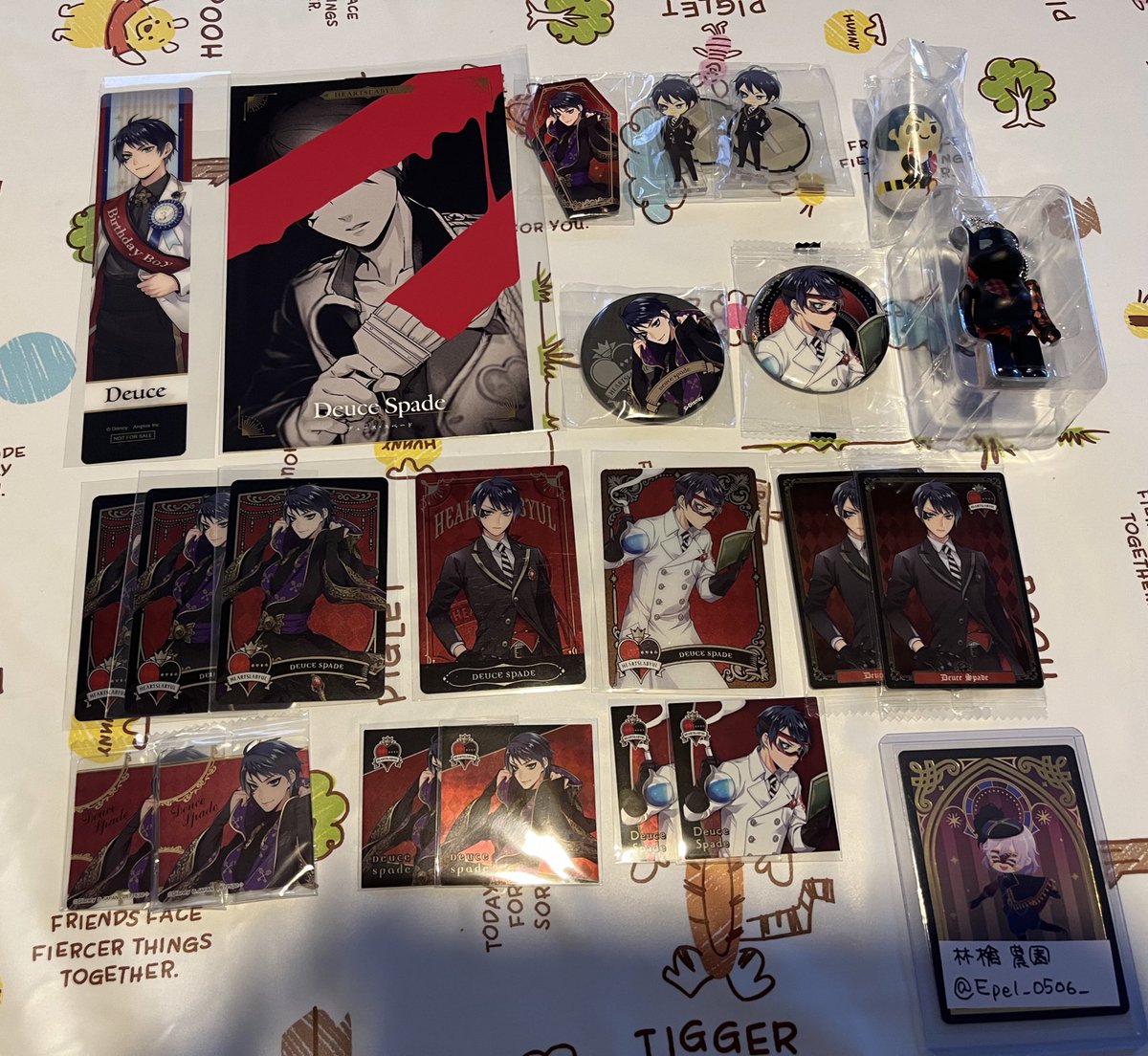Epel_0506_'s tweet photo. ツイステ 交換 缶バッジ アクスタ 紙類 ウエハース キャンディ グミ 特典 ポスカ クリアしおり  

⑅⃛譲 リドル  エース デュース トレイ ケイト レオナ ラギー ジャック アズール ジェイド フロイド カリム ジャミル ヴィル ルーク イデア オルト マレウス リリア シルバー セベク

⑅⃛求 エペル ➞ https://t.co/AQUWqJ055a