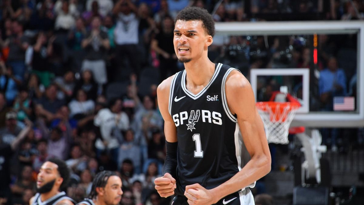 DunkMuse's tweet photo. Victor Wembanyama is the best rookie since _____________ .

Who you got? https://t.co/2p4jbO9z5i