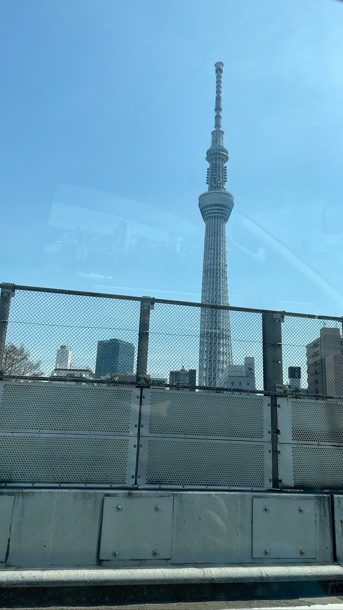 すかいつりりりー