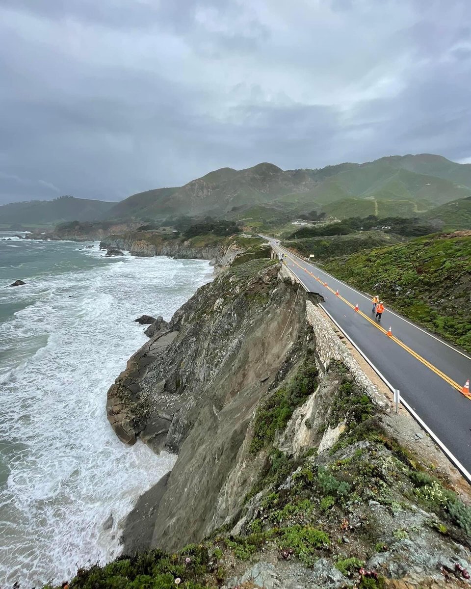 MontereyCoInfo's tweet photo. From CHP Monterey:

Highway 1 at Rocky Creek Bridge is closed in both directions, due to a wash out of the southbound lane and loss of integrity in the northbound lane.  
We are working on a plan to get motorists evacuated from the area. https://t.co/ueK8ao7YGu