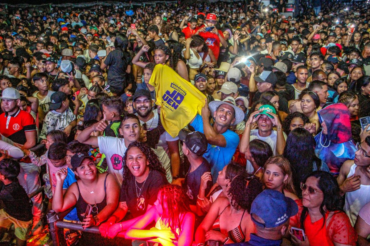 #31Mar | 🇻🇪 📢¡ETIQUETA DEL DÍA! ▶️

#VenezuelaPotenciaDePaz

❤️ ¡Amor y Bienestar de todas y todos!!