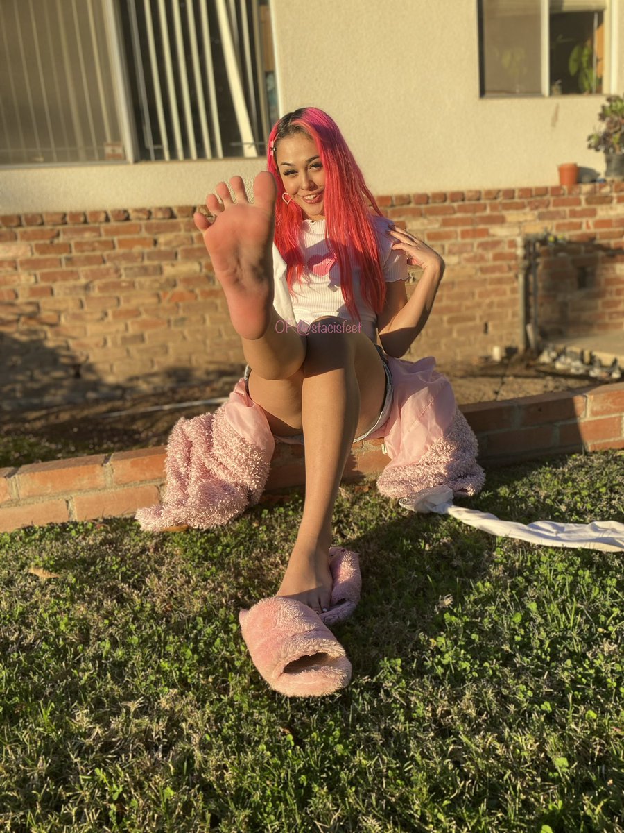 stacisfeet's tweet photo. I made you hard didn’t I?🤭 https://t.co/rm3GcElFLl