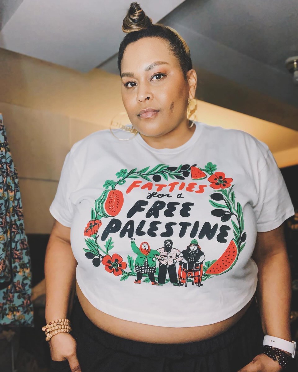 Fatties For A Free Palestine! finally rocking my new favorite crop top in solidarity! celebrating the mama bod I’ve come to embrace. Don’t let anyone question these curves! fatgirlflow.merchtable.com/apparel/fattie…? 100% of the profits will go towards supporting Middle East Children's Alliance.