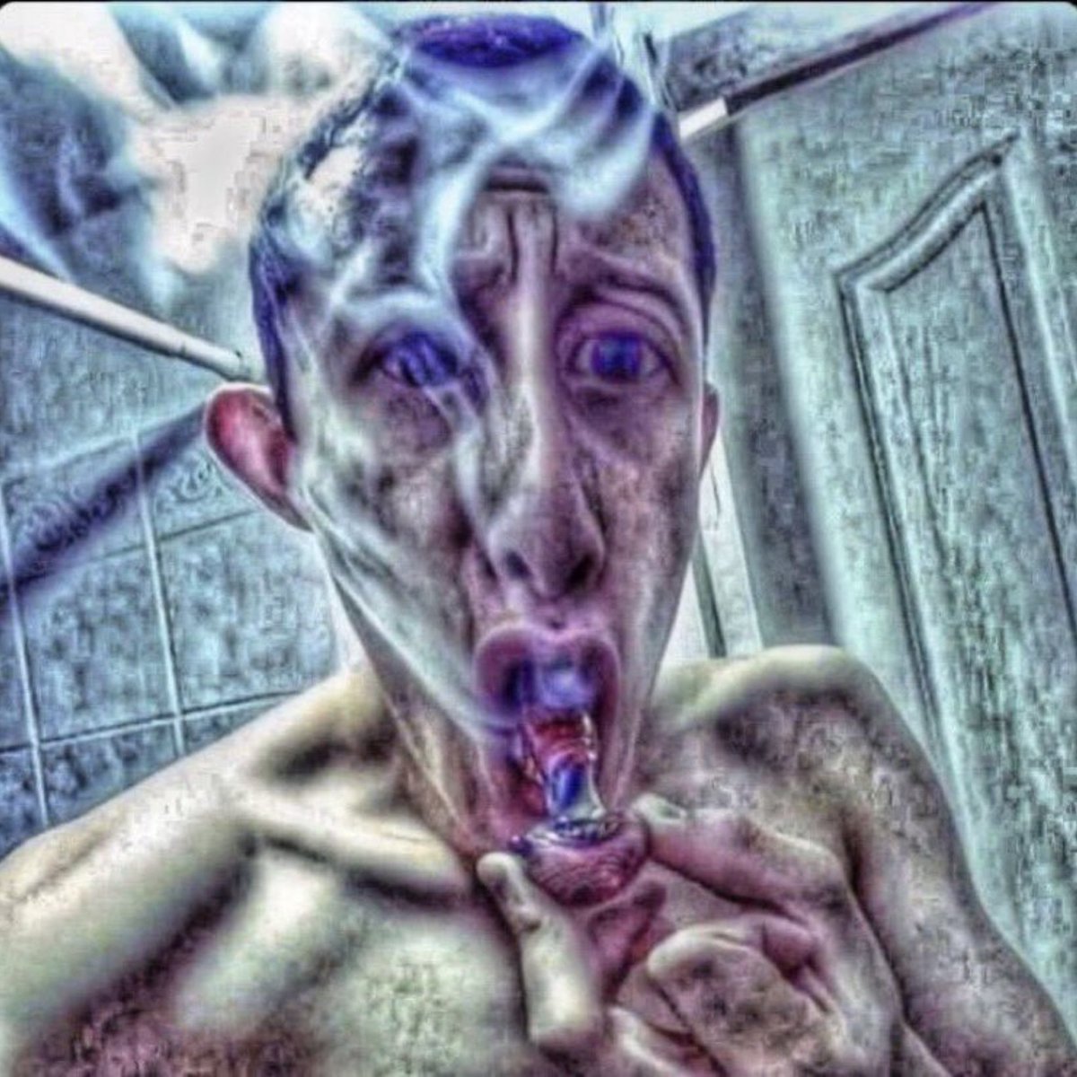 MatchaBunns's tweet photo. When the vape hits https://t.co/SEGnqydjDf
