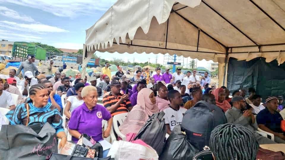 pi2team's tweet image. Trading Pi at Biafra Fields in Dar es Salaam, Tanzania. 🇹🇿  
#Picoin  #PiNetwork  #PiPay #Pioneer_Tanzania #Pi2Team