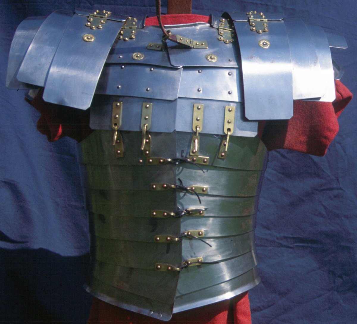 Reconstruction of a Corbridge B lorica segmentata, viewed from the rear.