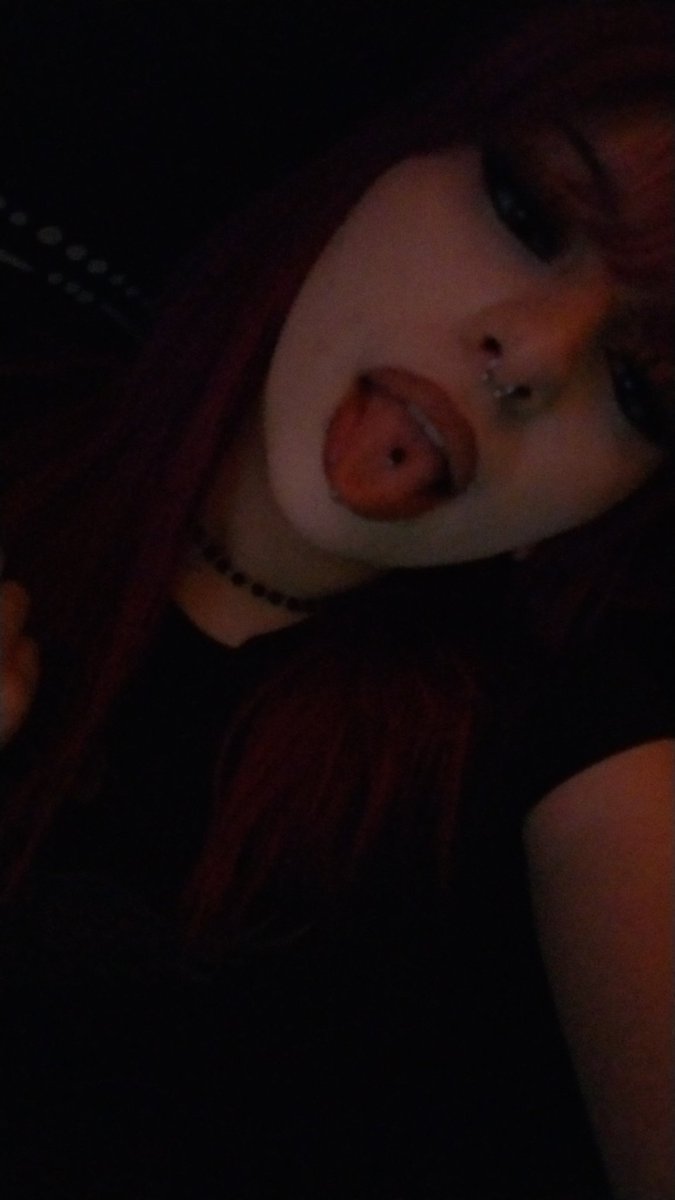 alescorpse's tweet image. #wtfisgoingon