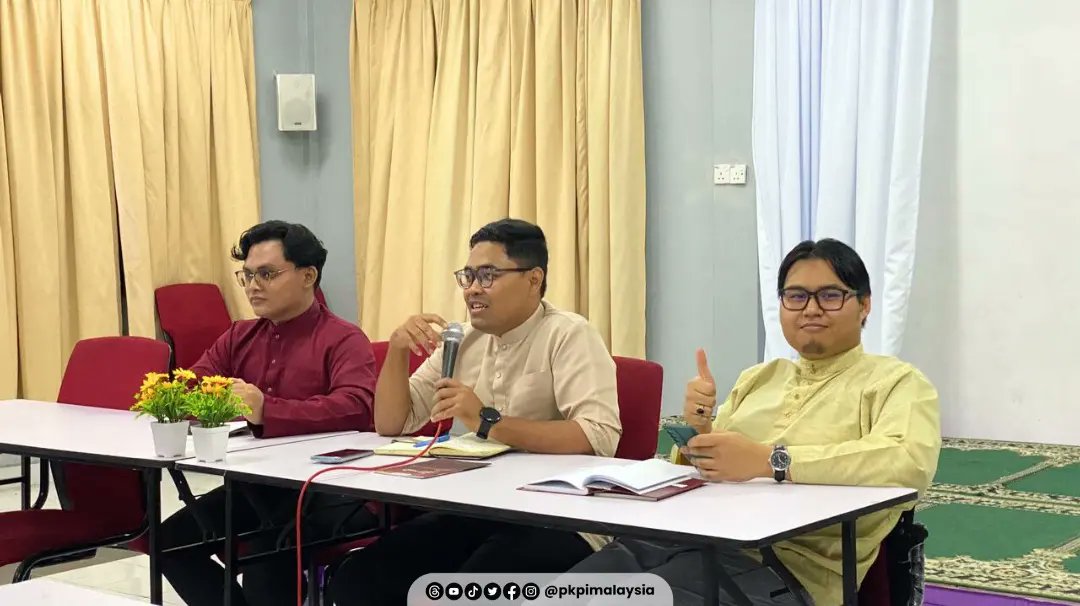 23 Mac 2024 | Sabtu

Alhamdulillah pimpinan PKPIM berkesempatan hadir ke Iftar PKPIM Zon Utara di Sekolah Seri Al-Maarif Sg. Petani. Pada hari yang sama, program Menghadam Ucapan Dasar PKPIM (MUDA)  dan singgah sahur diadakan di sekitar Sungai Petani.
Tahniah PKPIM Zon Utara!