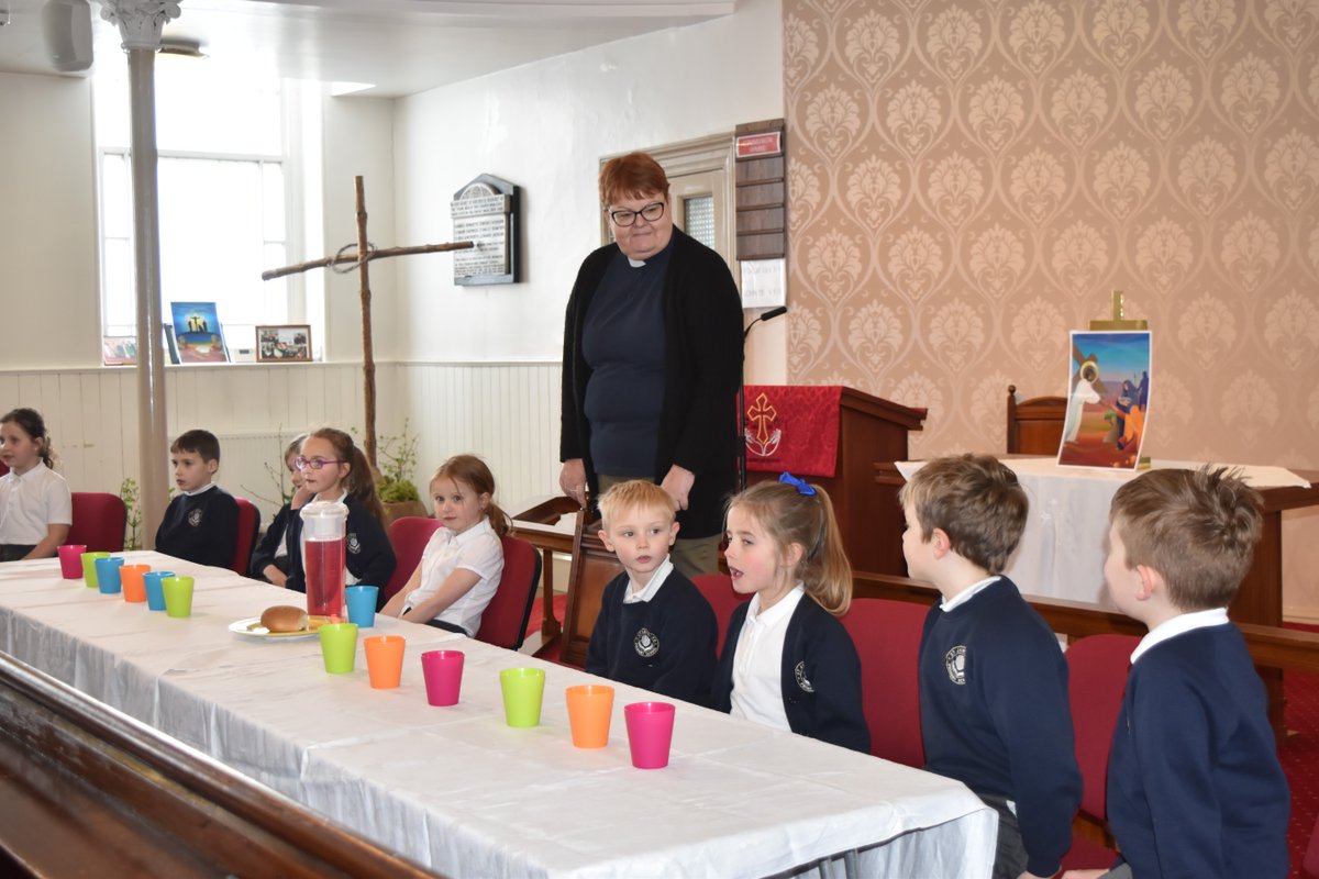 The children of St James' have been taking part in Easter Worship throughout Holy Week both at @wardlevillagechurch & @standrewschurchdearnley. #CommittedToExcellence #watergrovetrust #providingmore