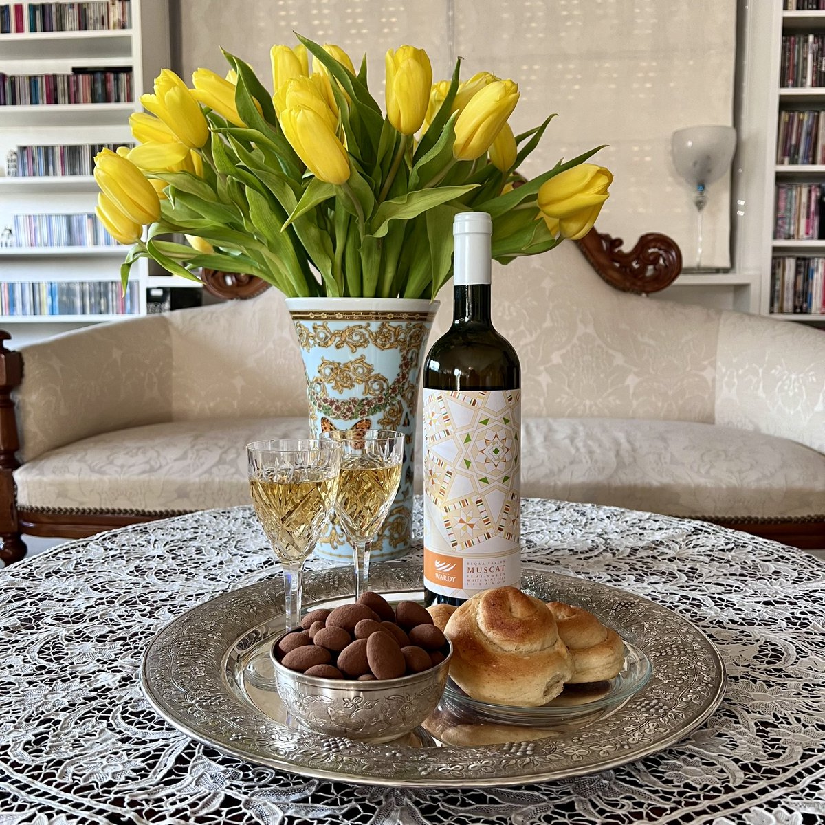 Instead of liqueur,this Easter Sunday we’ll be serving our delicious semi-sweet #Muscat.

Happy Easter

#wine #whitewine #semisweet #mediumsweet #vegan #sustainable #awardwinning #lebanesewineries #winesoflebanon #easter #eastersunday #happyeaster #spring #lebanon #familybusiness