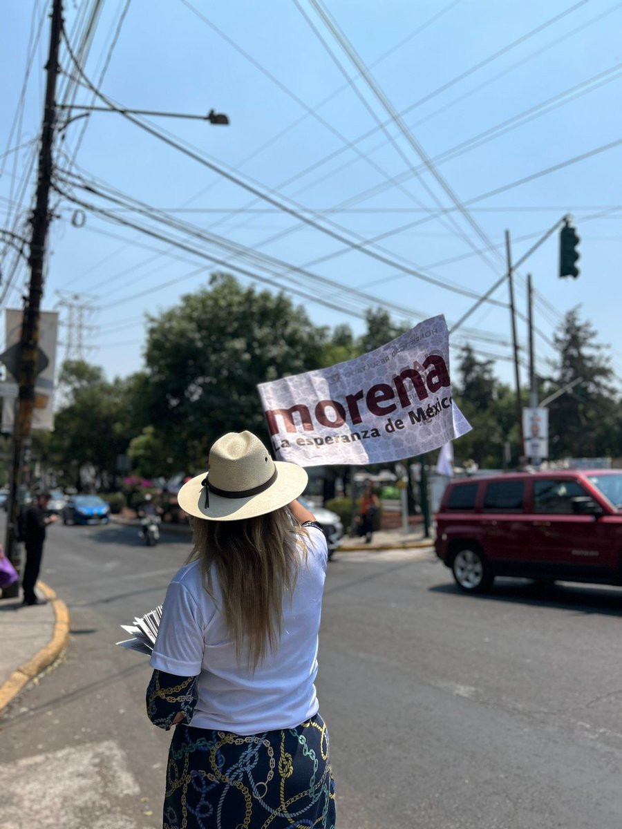 #MujeresTransformadoras 🇲🇽 #CLARAqueSi #JefaDeGobierno 💜 @ClaraBrugadaM #PorLaCiudadQueSoñamos @DuniaLudlow #ConLaPrimera @Claudiashein #ClaudiaPresidenta 🥇 🇲🇽