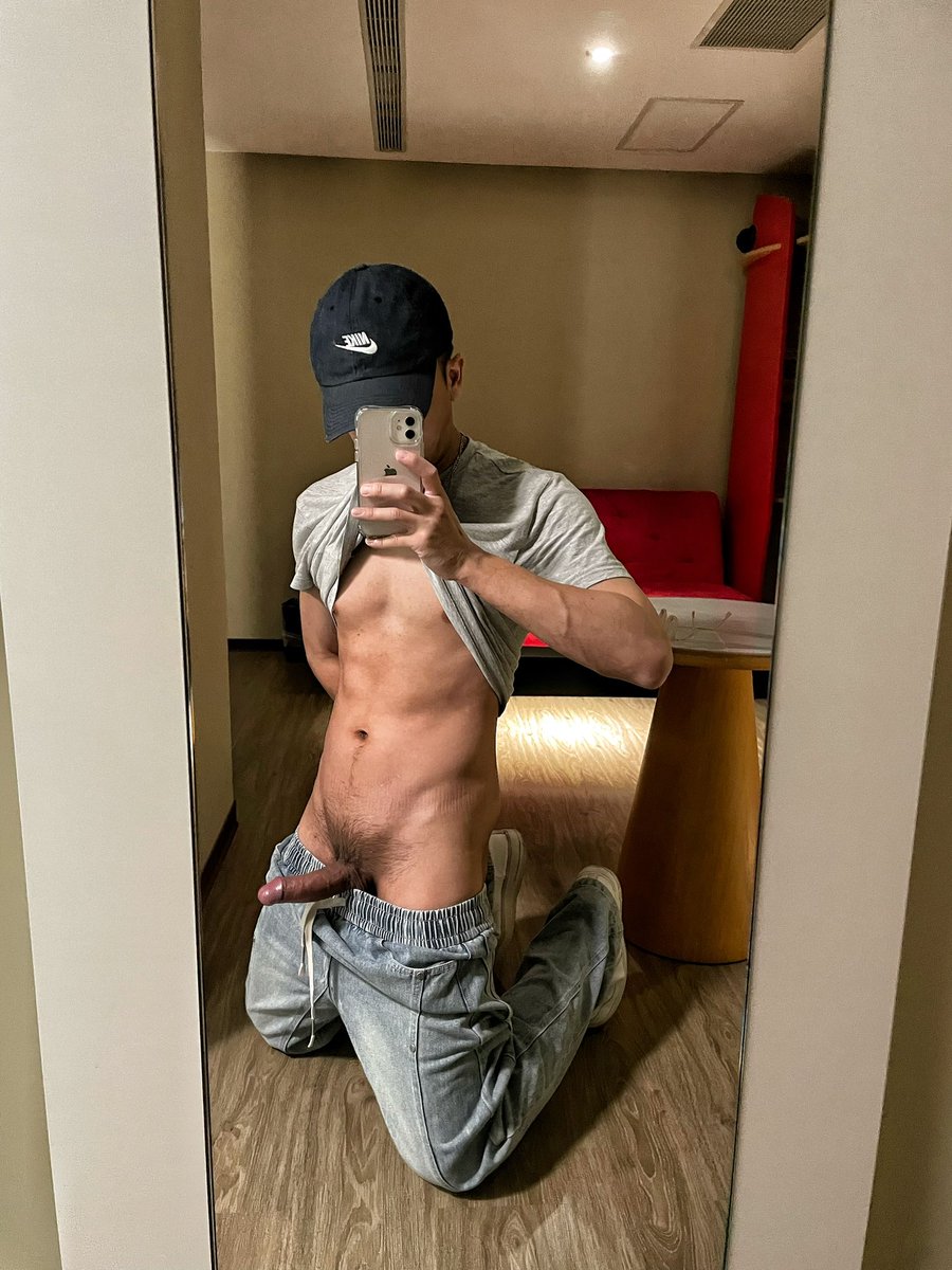 人模人樣逛街回飯店卻？