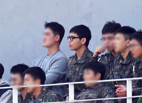 V visited the site of the fourth round home game of Hana Bank's K League 2024 between Gangwon FC and FC Seoul held at the Songam Sports Town Main Stadium in Chuncheon this afternoon. Before the start of the game, V was seen on an electronic display, drawing attention. V, who is…