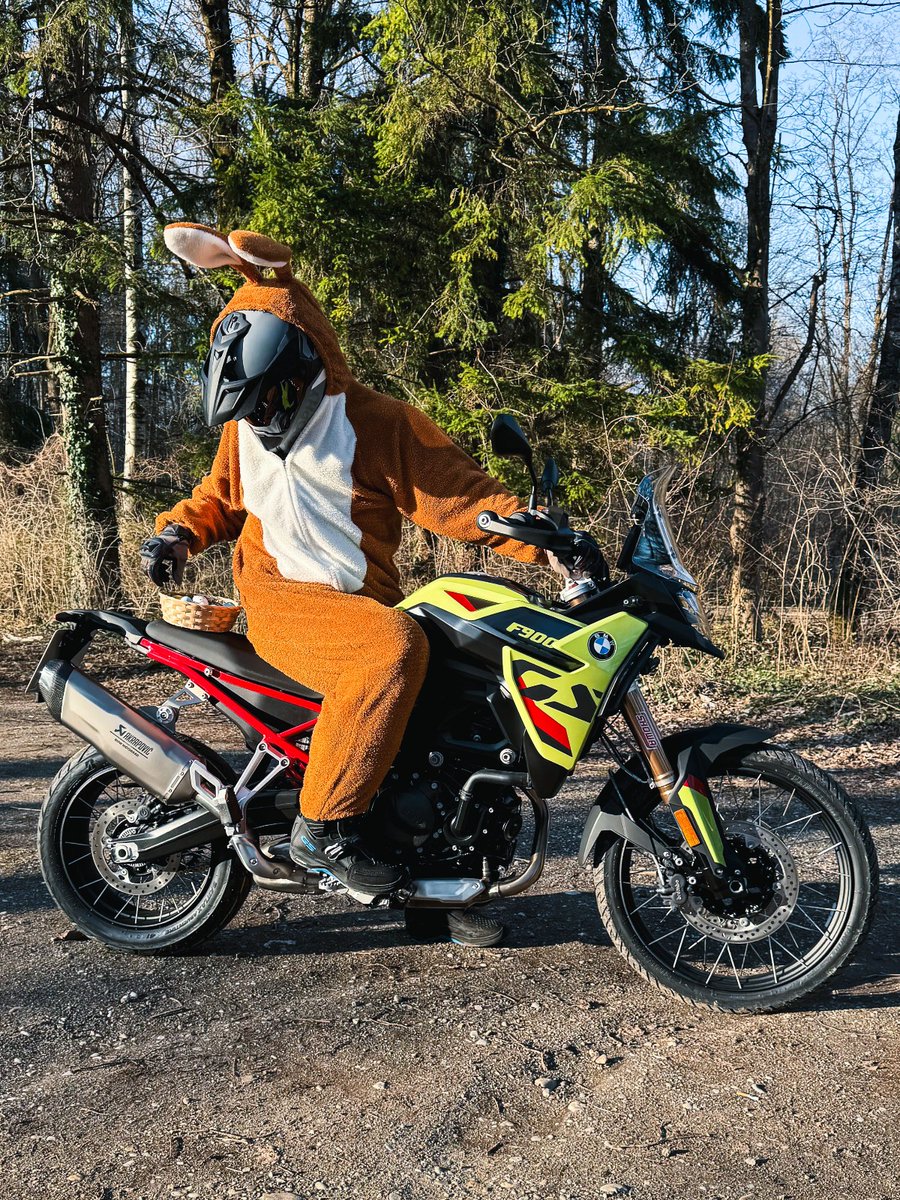 Looking good. 😎 Easter bunny ready to take on the delivery ride — on the colourful BMW #F900GS. ✌️ Happy Easter! #MakeLifeARide #SpiritOfGS #BMWMotorrad