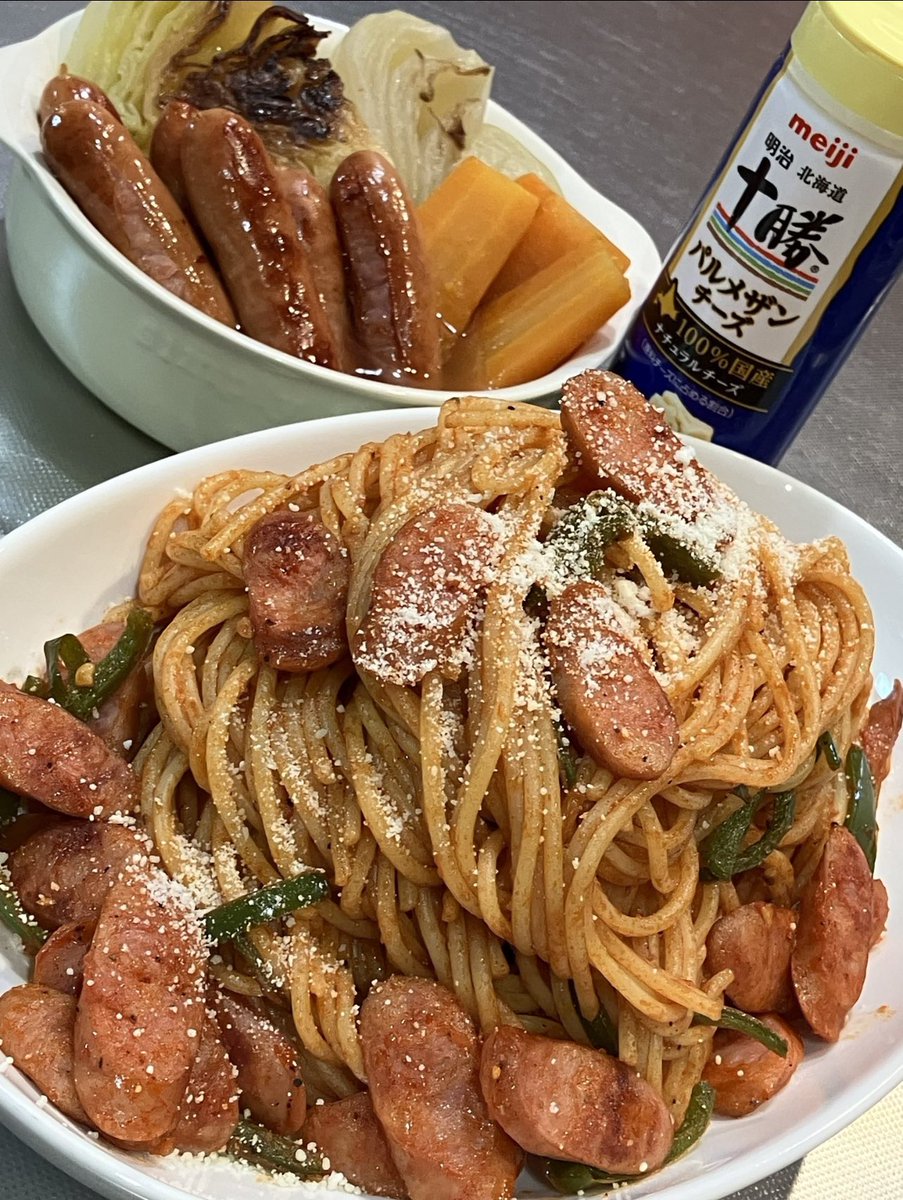 mk_potter9's tweet image. 今日の食事🍱🥘 シャウセンたっぷりのナポリタンとシャウセン鍋。美味しかったです。