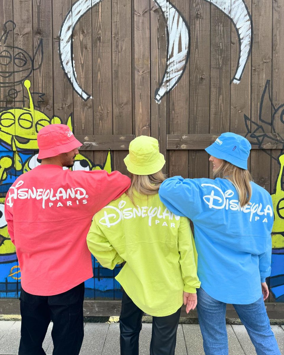 ディズニーランドパリで新色スピリットジャージ発売
