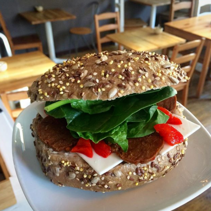 ChapterCof's tweet photo. One the menu you will find what you would expect in a small cafe – a variety of plant-milks for your hot drinks, breakfast rolls, cooked breakfast, sweet treats like pancakes and French toast, granola and porridge bowls for breakfast; paninis, wraps, sandwiches https://t.co/9RmvRh6zFt