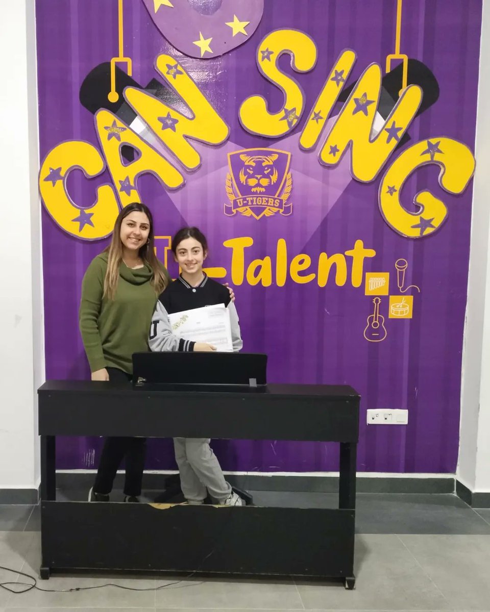 UOCalli's tweet photo. ORTAOKUL KADEMESİ HAFTANIN MÜZİSYENİ NİMET ECE TALAY🎹
#HaftanınMüzisyeni etkinliğimizde bu hafta Ortaokul kademesi öğrencimiz Nimet Ece TALAY bizlere mini konserinde “Ezgi”eserini çaldı.🎹 Sevgili öğrencimize müzik hayatında başarılar dileriz.🎶🎹 #UğurdaSanatVar #UTalent https://t.co/oKyNE7zV9e