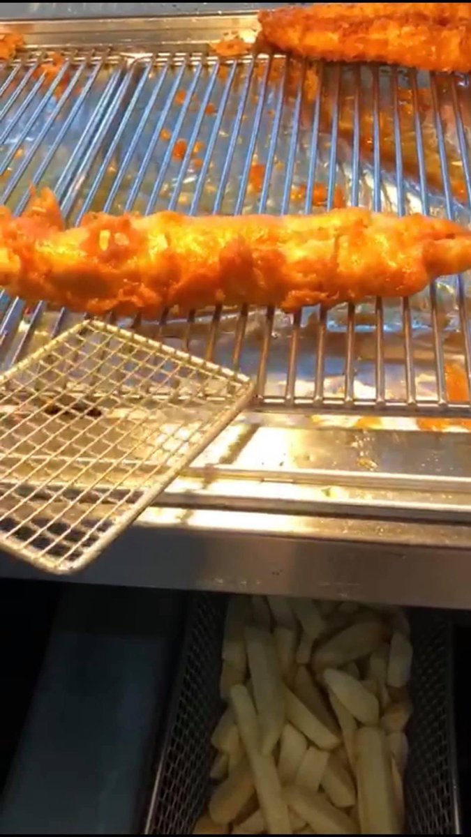 The Fish Shack tweet media