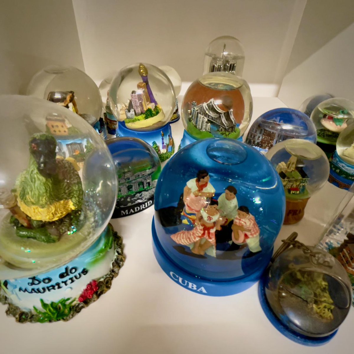 Fat Beehive tweet media