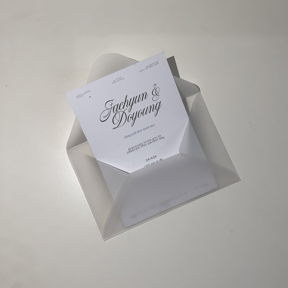 415drive's tweet photo. Inclusions Preview: Part 2
ᡣ𐭩ྀིྀི₊ ⊹ Silver Embossed Invitation

Each invitee gets their own special invitation, written by the couple. Be careful not to lose it as it acts as your proof of invite to the intimate event. ♡ 

#JDEngravedHerein
#415ThingsILoveAboutYou
#재도 https://t.co/ujZIKW6TG4
