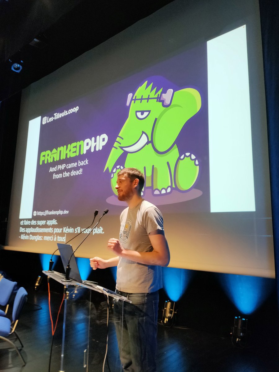 Première conférence de la journée avec Kévin Dungkas, parlons PHP, symfony au #drupalcamp #dcrennes #conftech #drupalfr