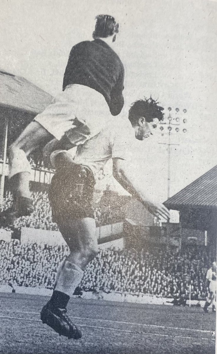 Spurs v Luton town 4th April 1959 at whl.. Bobby Smith captured.. Game finished 3-0 to spurs with Bobby, Medwin & Brooks scoring