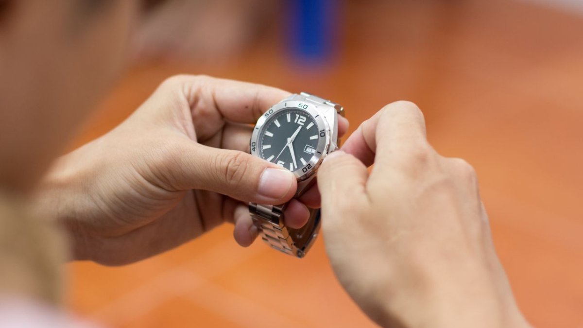 #heuredété | ⏰
Durant le week-end des 30 et 31 mars, nous passons à l'heure d'été. 

💡 Pratiquement, ce changement d'heure aura lieu dans la nuit de samedi à dimanche : à 2h du matin, il faudra ajouter une heure, il sera donc 3h.